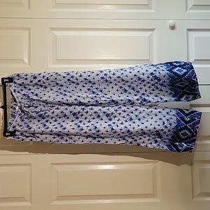 Beachlunchlounge relaxed, flowy, boho pants. Blue pattern, size small.